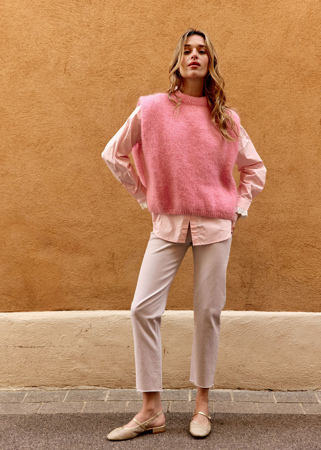 PULL SANS MANCHES ROSE MUSE