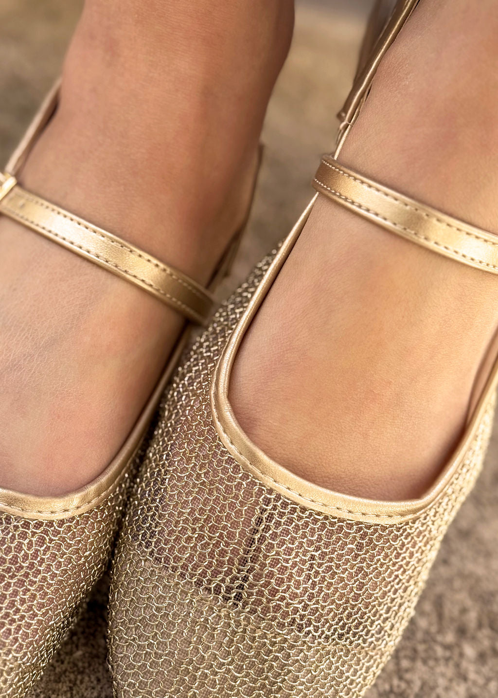 CHAUSSURE OR HESTERE
