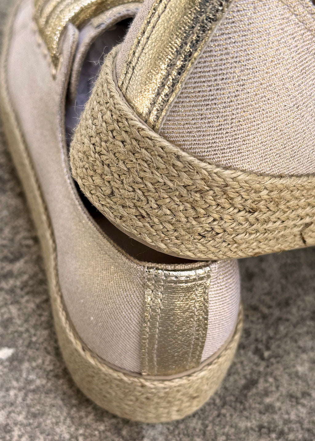 CHAUSSURE OR HERMINE