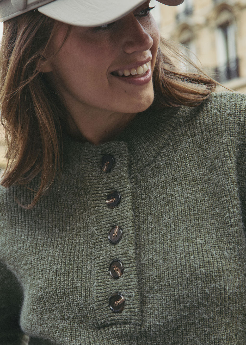 PULL BOUTONNÉ OLIVE MARISSE