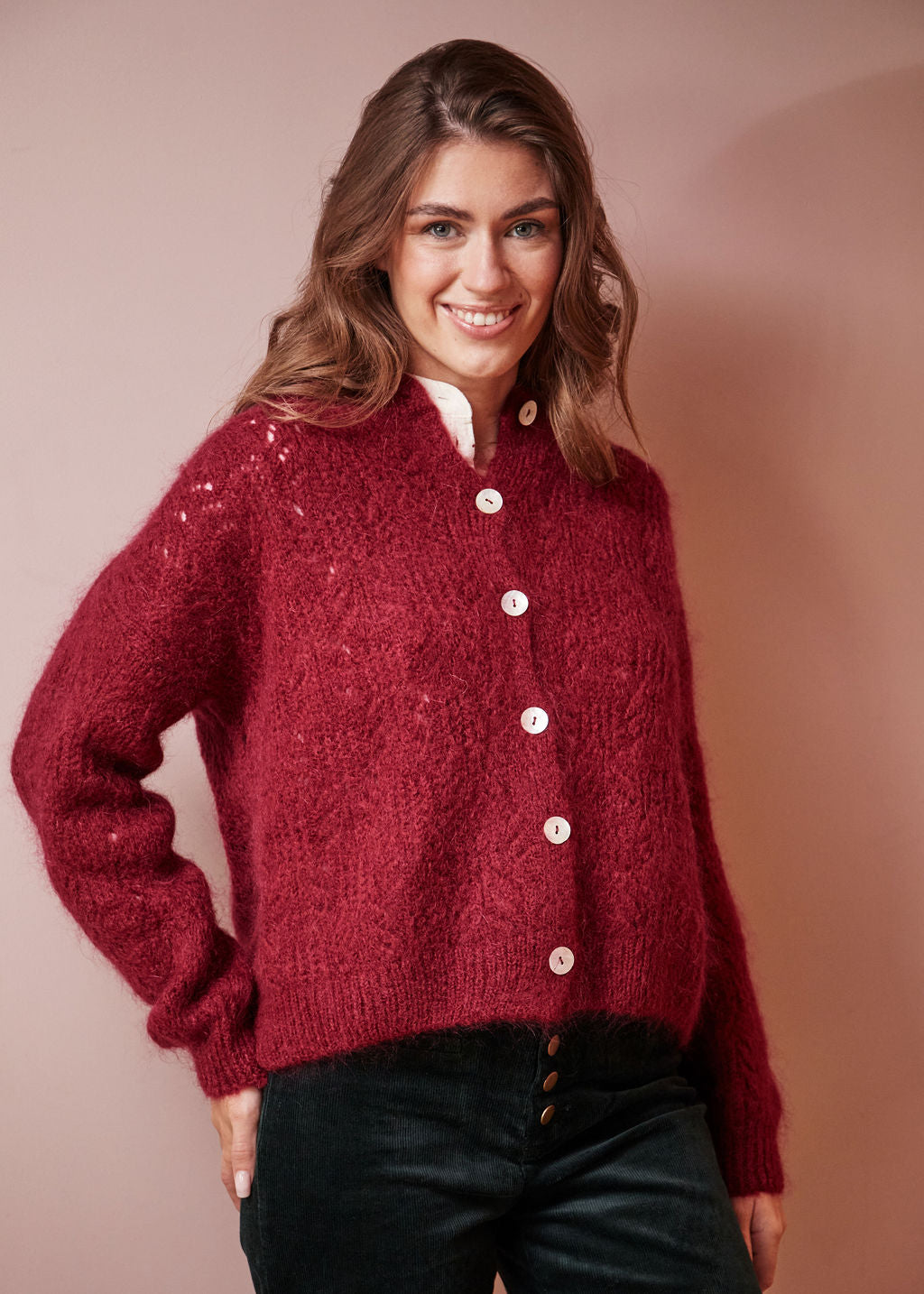 GILET EN MOHAIR CERISE MERVEILLE