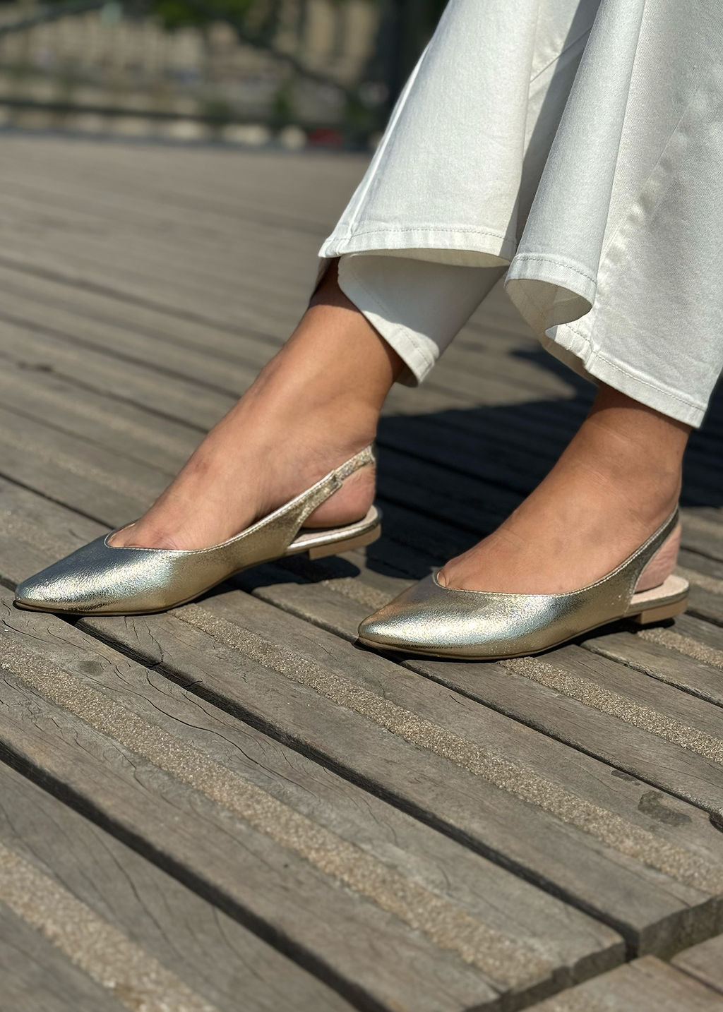 CHAUSSURE OR HARIELLE